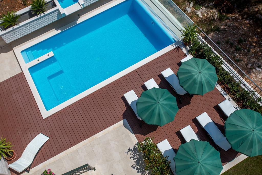 Villa Fani - Apartments In トロギール エクステリア 写真