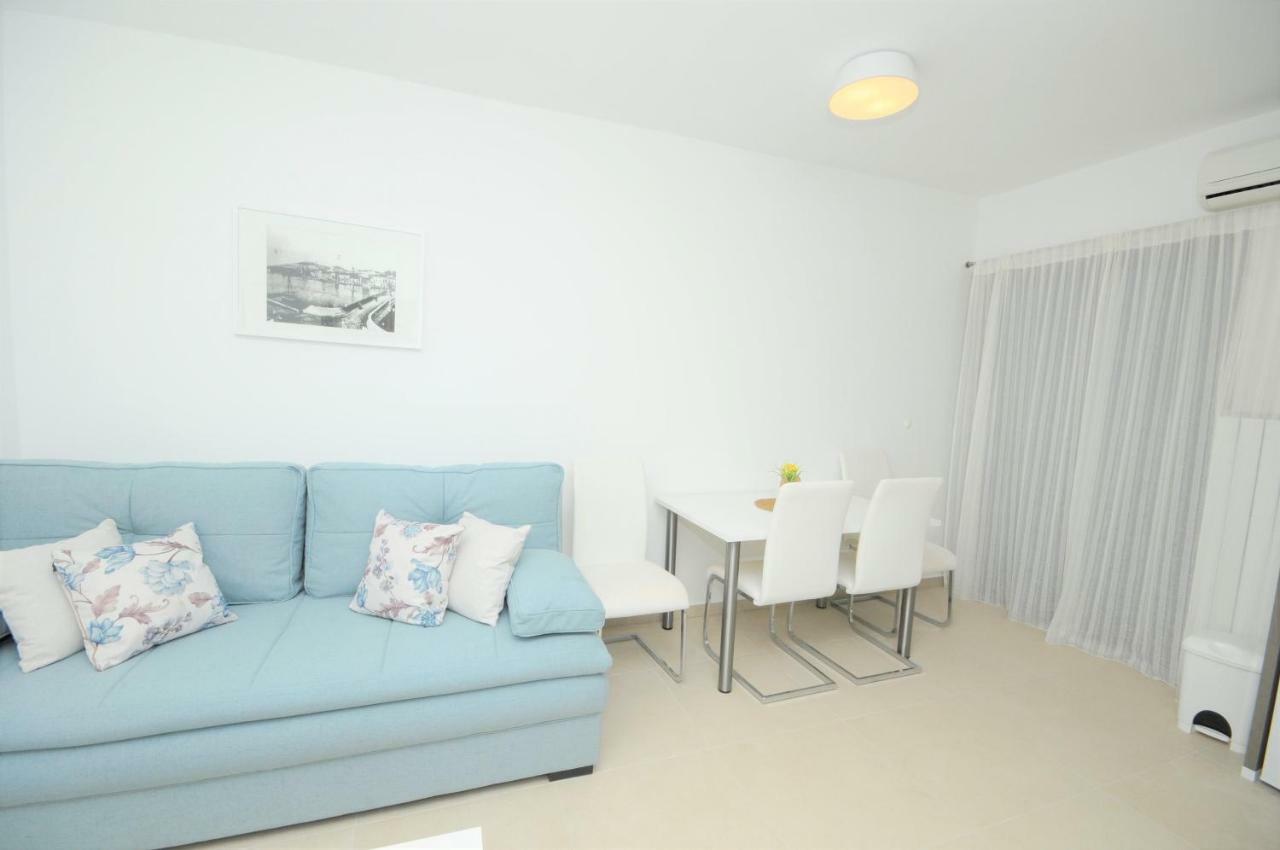 Villa Fani - Apartments In トロギール エクステリア 写真