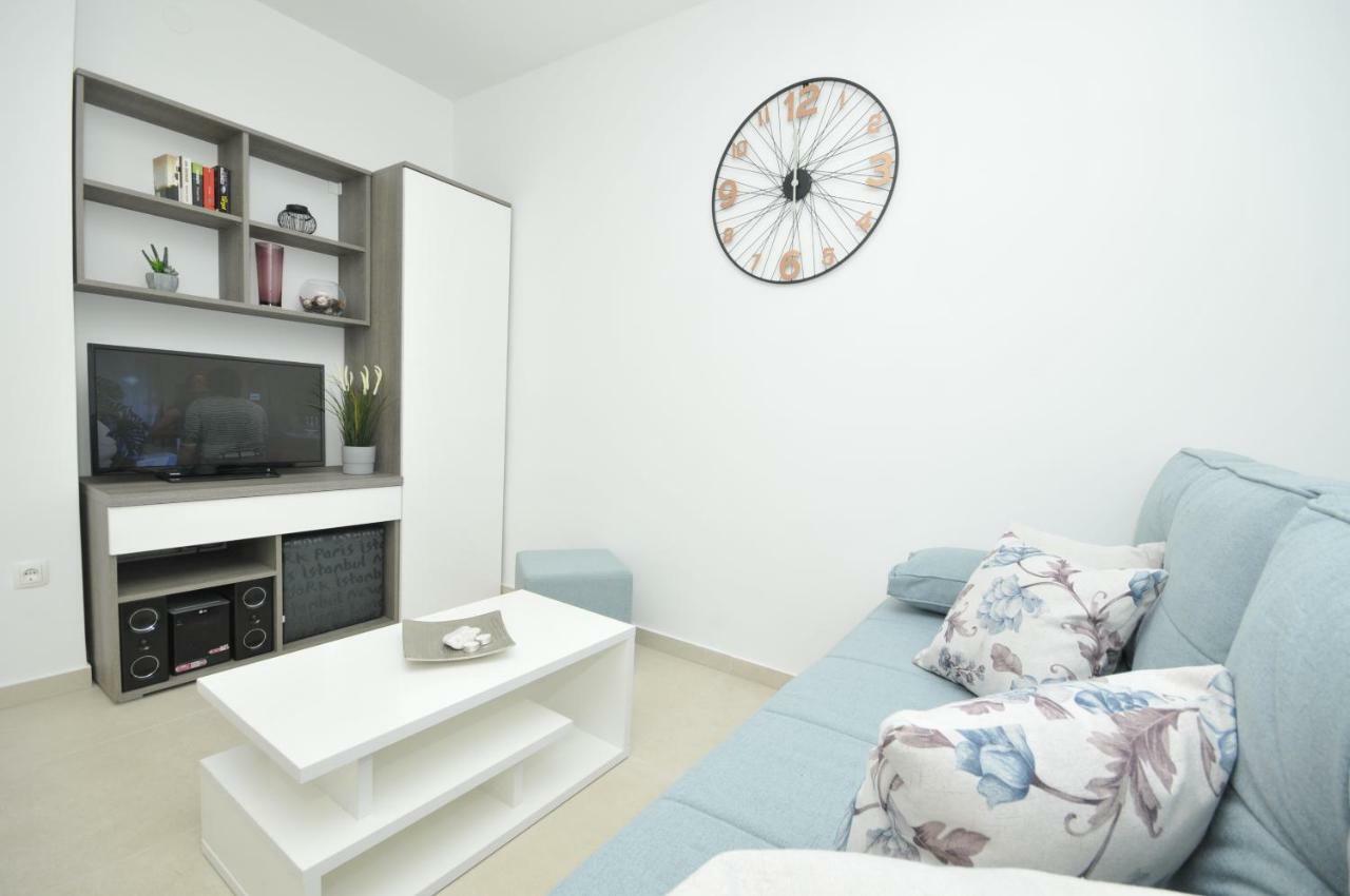 Villa Fani - Apartments In トロギール エクステリア 写真